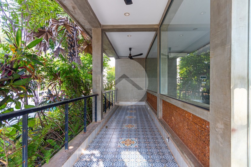 4 Bedroom Commercial Villa For Sale - Svay Dangkum, Siem Reap