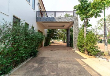 4 Bedroom Commercial Villa For Rent - Svay Dangkum, Siem Reap thumbnail