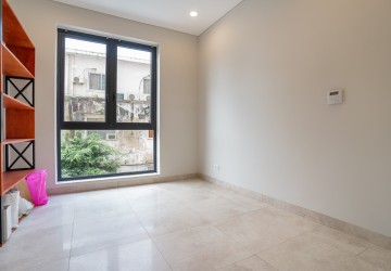 2 Bedrooms Condo For Rent - Embassy Residence, Tonle Bassac, Phnom Penh thumbnail