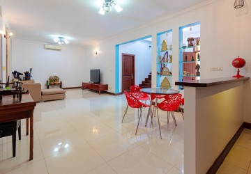 4 Bedroom Villa For Sale - Svay Dangkum, Siem Reap thumbnail