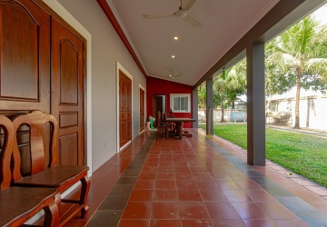 4 Bedroom Villa For Sale - Svay Dangkum, Siem Reap thumbnail