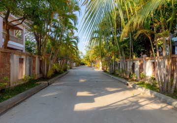 4 Bedroom Villa For Sale - Svay Dangkum, Siem Reap thumbnail