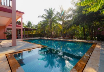 4 Bedroom Villa For Sale - Svay Dangkum, Siem Reap thumbnail