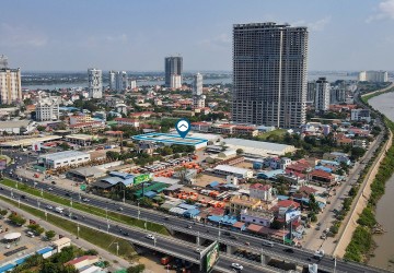 3,081 Sqm Warehouse For Sale - Chroy Changvar, Phnom Penh thumbnail