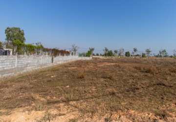 645 Sqm Residential Land For Sale - Kandaek, Prasat Bakong, Siem Reap thumbnail