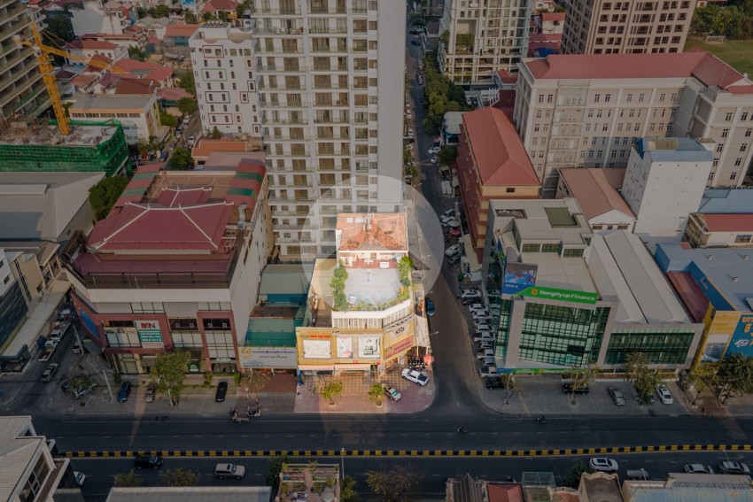 782 Sqm Corner Land For Sale Along Monivong BLVD, BKK1, Phnom Penh