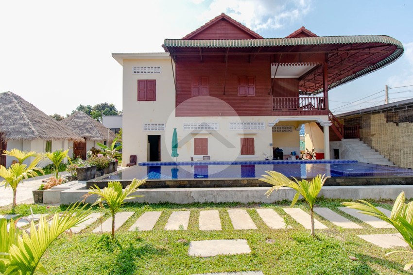 9 Bedroom Guesthouse Compound For Sale - Sala Kamreuk, Siem Reap