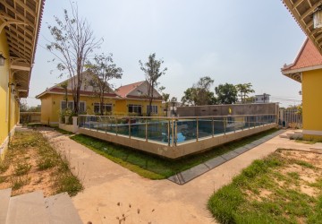 8 Villa Compound For Rent - Chreav, Siem Reap thumbnail