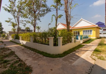 8 Villa Compound For Rent - Chreav, Siem Reap thumbnail