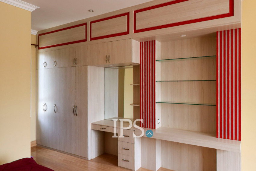 8 Villa Compound For Rent - Chreav, Siem Reap