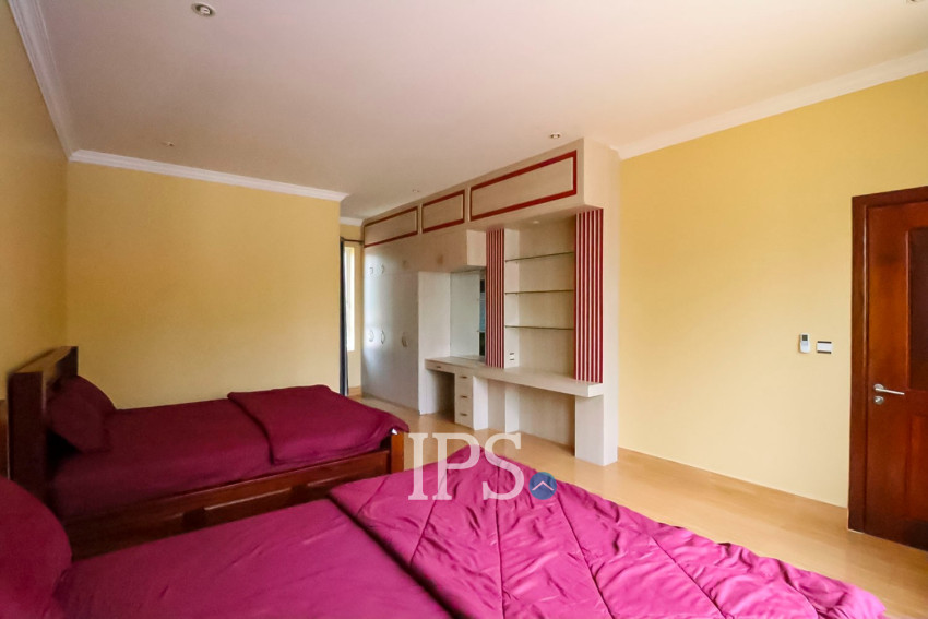 8 Villa Compound For Rent - Chreav, Siem Reap