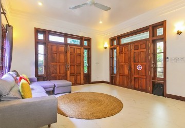 3 Bedroom Villa For Sale - Svay Dangkum, Siem Reap thumbnail