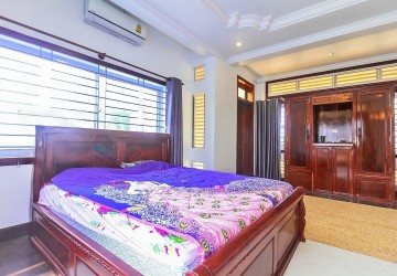 3 Bedroom Villa For Sale - Svay Dangkum, Siem Reap thumbnail