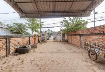 2 Bedroom House For Sale - Near Riverside, Sangkat Siem Reap thumbnail