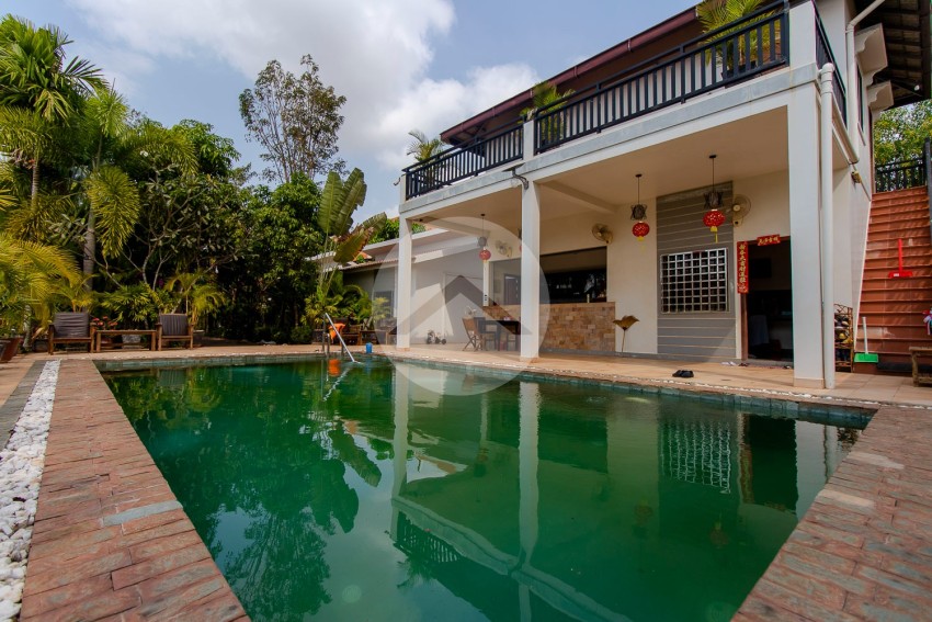 12 Unit Villa Compound For Sale -Svay Dangkum, Siem Reap