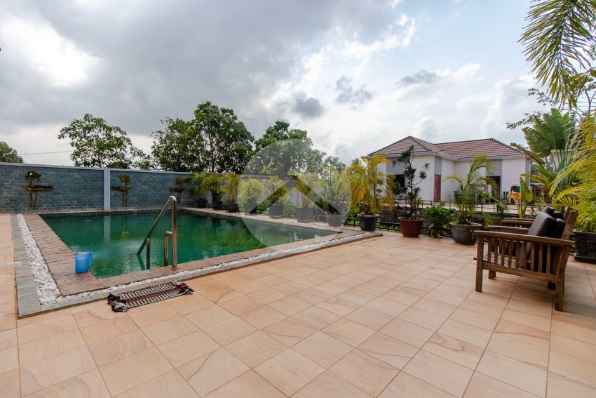 12 Unit Villa Compound For Sale -Svay Dangkum, Siem Reap