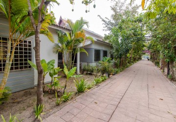 12 Unit Villa Compound For Sale -Svay Dangkum, Siem Reap thumbnail