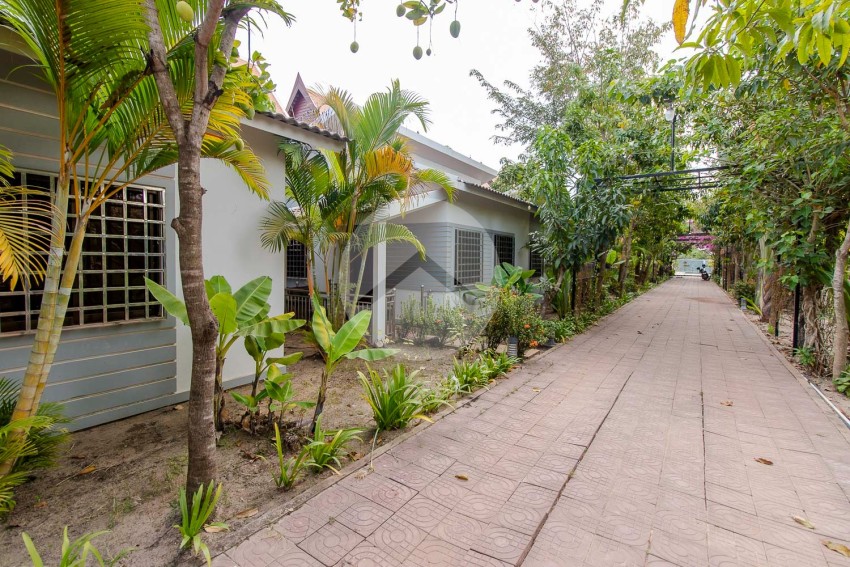 12 Unit Villa Compound For Sale -Svay Dangkum, Siem Reap