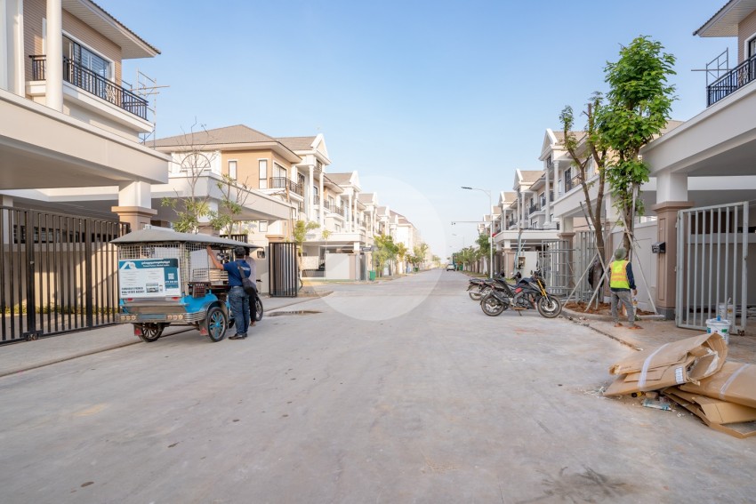 4 Bedroom Twin Villa For Sale - Peng Huoth The Star Mera Garden, Dangkao, Phnom Penh