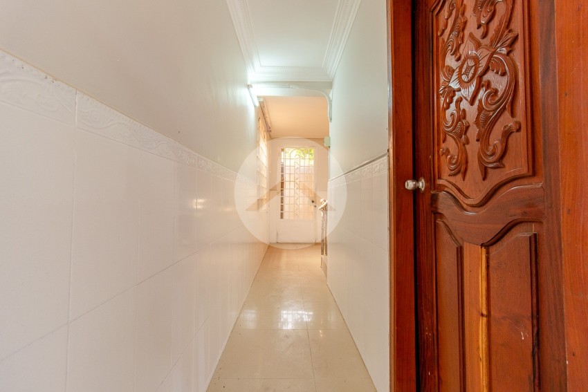 6 Bedroom House For Sale - Sala Kamreuk, Siem Reap