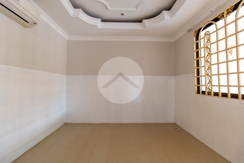 6 Bedroom House For Sale - Sala Kamreuk, Siem Reap