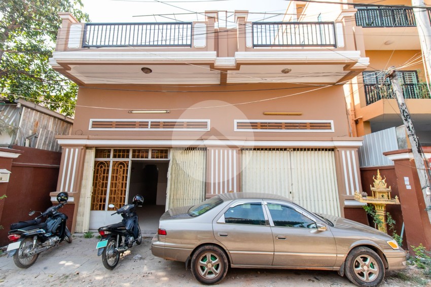 6 Bedroom House For Sale - Sala Kamreuk, Siem Reap