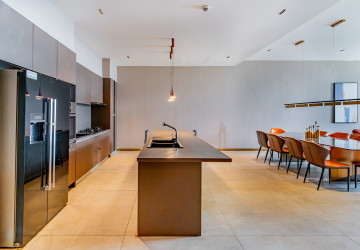 4 Bedroom Penthouse For Rent - Toul Kork, Phnom Penh thumbnail