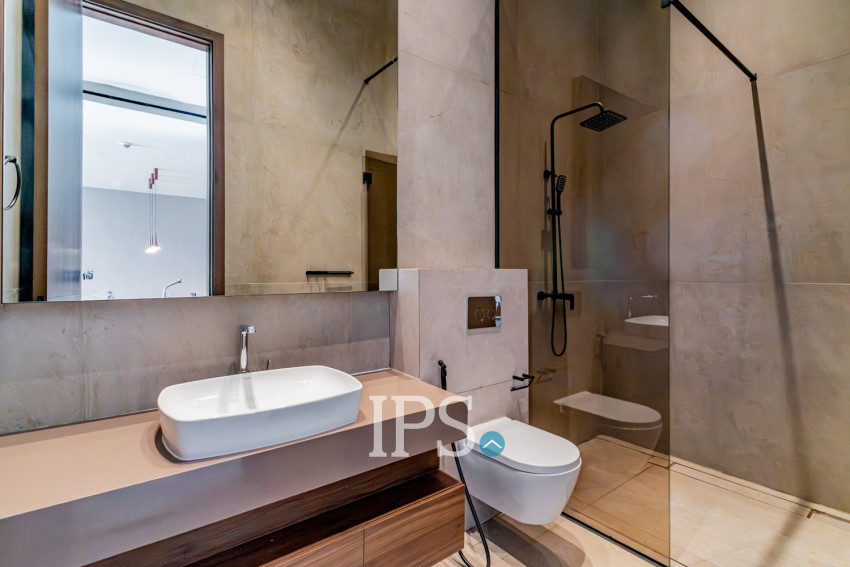4 Bedroom Penthouse For Rent - Toul Kork, Phnom Penh