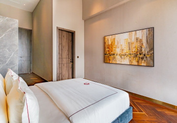 4 Bedroom Penthouse For Rent - Toul Kork, Phnom Penh thumbnail