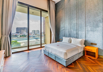 4 Bedroom Penthouse For Rent - Toul Kork, Phnom Penh thumbnail