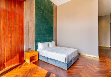 4 Bedroom Penthouse For Rent - Toul Kork, Phnom Penh thumbnail