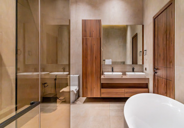 4 Bedroom Penthouse For Rent - Toul Kork, Phnom Penh thumbnail