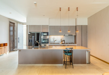 4 Bedroom Serviced Penthouse For Rent - Toul Kork, Phnom Penh thumbnail