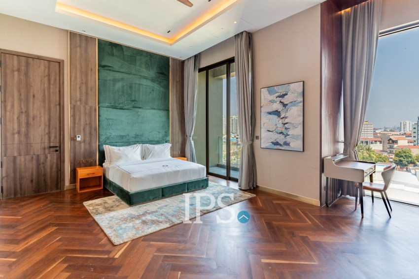 4 Bedroom Serviced Penthouse For Rent - Toul Kork, Phnom Penh