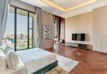 4 Bedroom Serviced Penthouse For Rent - Toul Kork, Phnom Penh thumbnail