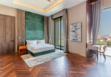4 Bedroom Serviced Penthouse For Rent - Toul Kork, Phnom Penh thumbnail