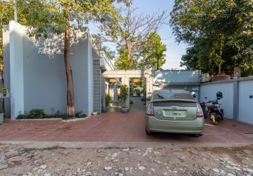 5 Commercial Villa Compound For Sale - Svay Dangkum, Siem Reap thumbnail