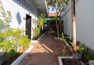 5 Commercial Villa Compound For Sale - Svay Dangkum, Siem Reap thumbnail