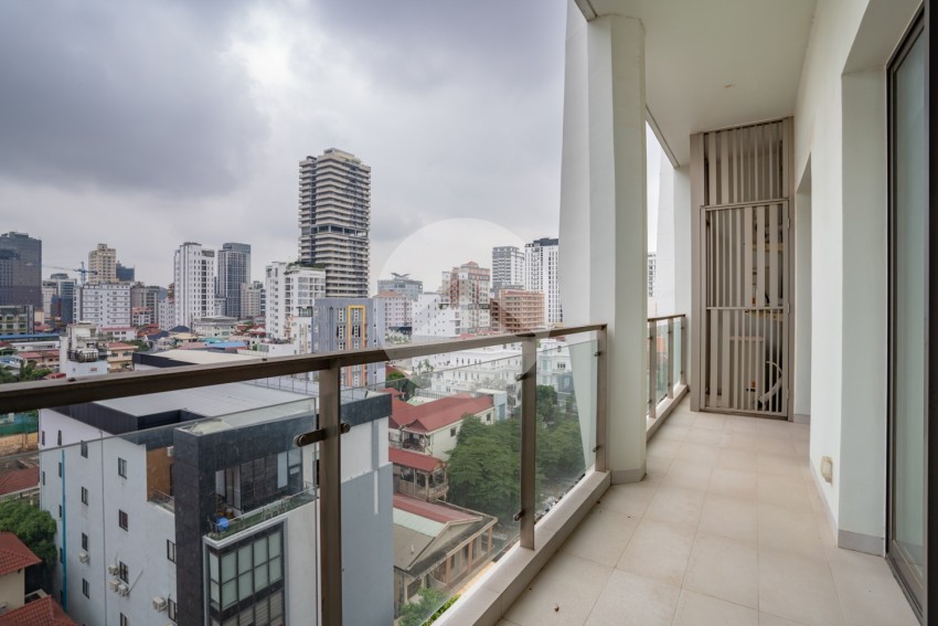 2 Bedrooms Condo For Rent - Embassy Central, BKK1, Phnom Penh