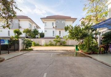 4 Bedroom Linked Villa For Rent - Borey Peng Huoth, Russey Keo, Phnom Penh thumbnail