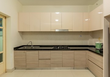 4 Bedroom Linked Villa For Rent - Borey Peng Huoth, Russey Keo, Phnom Penh thumbnail