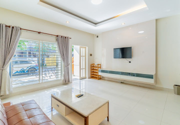 4 Bedroom Linked Villa For Rent - Borey Peng Huoth, Russey Keo, Phnom Penh thumbnail