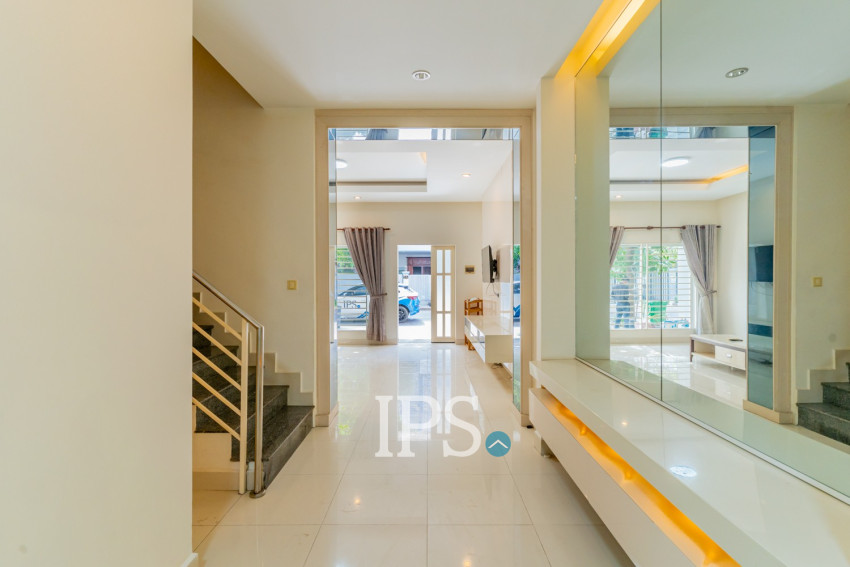 4 Bedroom Linked Villa For Rent - Borey Peng Huoth, Russey Keo, Phnom Penh