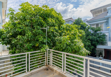 4 Bedroom Linked Villa For Rent - Borey Peng Huoth, Russey Keo, Phnom Penh thumbnail