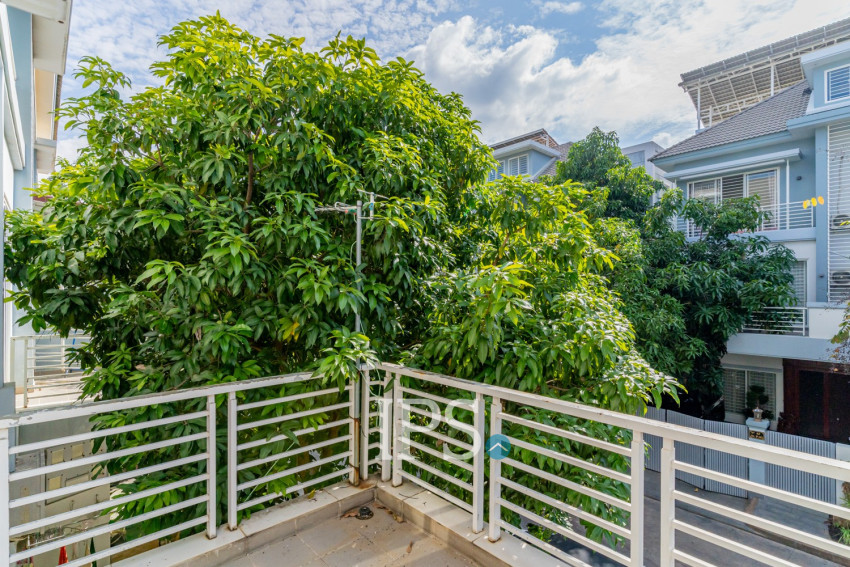 4 Bedroom Linked Villa For Rent - Borey Peng Huoth, Russey Keo, Phnom Penh