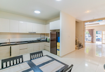 4 Bedroom Linked Villa For Rent - Borey Peng Huoth, Russey Keo, Phnom Penh thumbnail