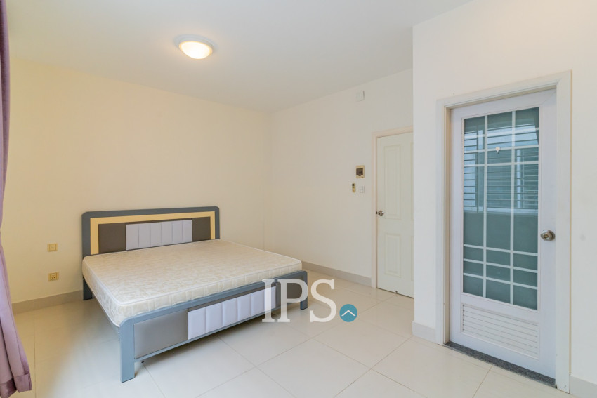 4 Bedroom Linked Villa For Rent - Borey Peng Huoth, Russey Keo, Phnom Penh
