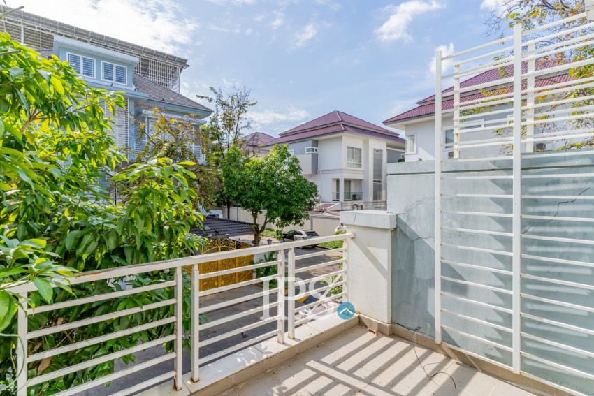 4 Bedroom Linked Villa For Rent - Borey Peng Huoth, Russey Keo, Phnom Penh