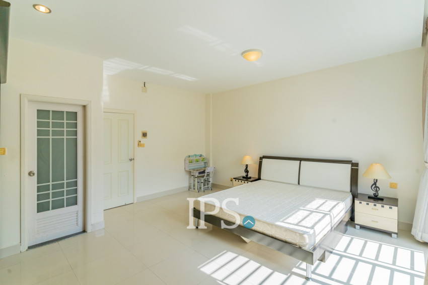 4 Bedroom Linked Villa For Rent - Borey Peng Huoth, Russey Keo, Phnom Penh