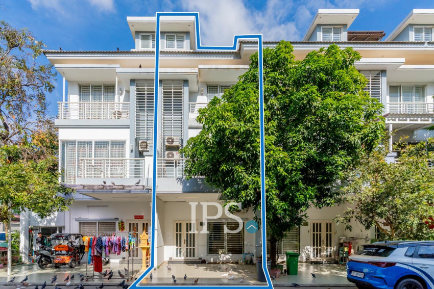 4 Bedroom Linked Villa For Rent - Borey Peng Huoth, Russey Keo, Phnom Penh